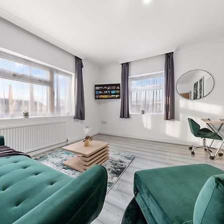 Green Hype - 10 Mins To Stadium - Sleeps 8 Londra Dış mekan fotoğraf
